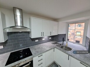 4 bedroom flat for rent in James Watt Street, Glasgow, G2