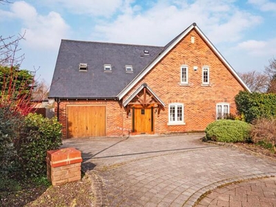 4 Bedroom House Davyhulme Trafford