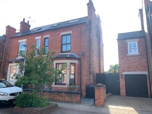 4 bedroom house for rent in Stratford Road, West Bridgford, NG2