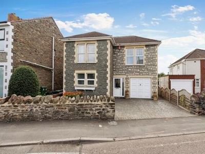 4 Bedroom House Oldland Common Bristol