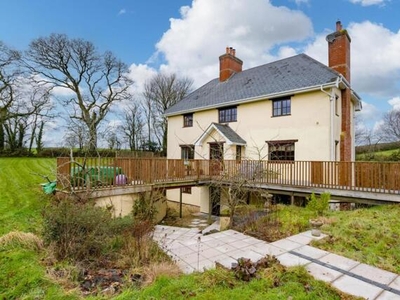 5 Bedroom Detached House For Sale In Crediton