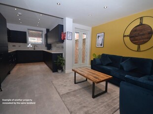 6 bedroom terraced house for rent in Edenhall Avenue, Levenshulme, Manchester, M19