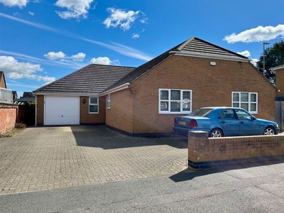 Bungalow for sale in Colby Drive, Thurmaston, Leicester LE4