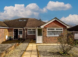 Bungalow to rent in Taylors Road, Chesham HP5