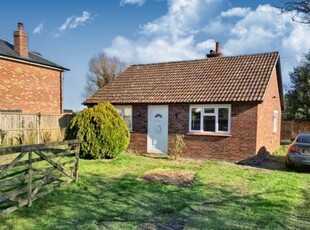 Bungalow to rent in The Heath, Tattingstone IP9