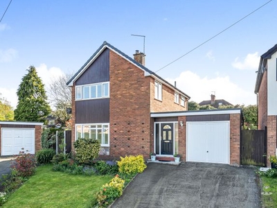 Detached house for sale in Alverley Close, Copthorne, 8 SY3