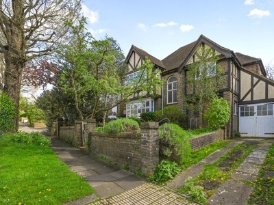 Detached house for sale in The Droveway, Hove BN3