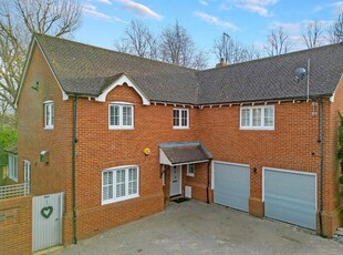 Detached house to rent in Epping Road, North Weald, Epping CM16