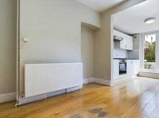 Detached house to rent in Lowther Road, Brighton BN1