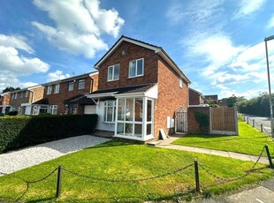 Detached house to rent in Sheriff Drive, Brierley Hill DY5