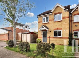 End terrace house to rent in Bosham Road, Maidenbower RH10