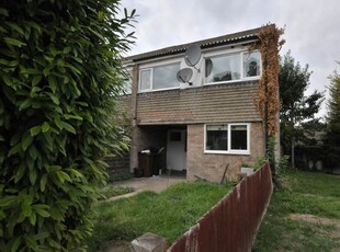End terrace house to rent in Leete Place, Royston SG8