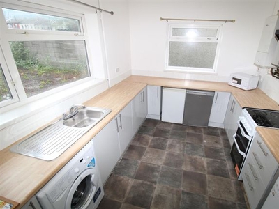 End terrace house to rent in Oxford Street, Treforest, Pontypridd CF37