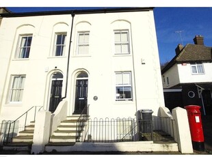 End terrace house to rent in Whitstable Road, Canterbury CT2