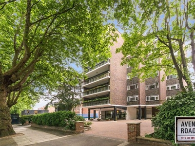 Flat for sale in The Polygon, Avenue Road, St John's Wood, London NW8