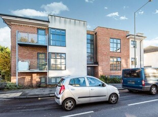 Flat to rent in 50 High Street, Addlestone KT15