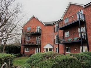Flat to rent in Braintree Road, Witham CM8