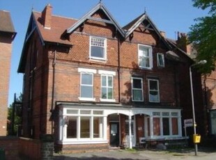 Flat to rent in Fox Road, Nottingham NG2