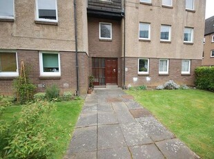 Flat to rent in Glenogle Road, Edinburgh EH3