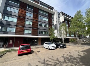 Flat to rent in Hudson Court, Salford M50