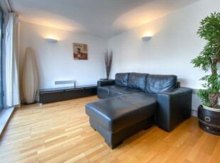 Flat to rent in Isaac Way, Manchester M4