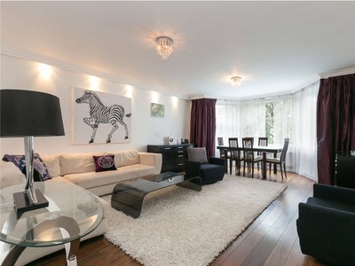 Flat to rent in Marlborough Place, St. John's Wood NW8