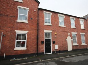 Flat to rent in Plimsoll Street, Kidderminster DY11