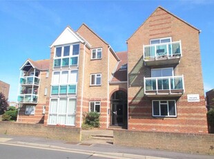 Flat to rent in Priory Gate, North Road, Lancing, West Sussex BN15