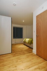 Flat to rent in St. Andrews Cross, Plymouth PL1