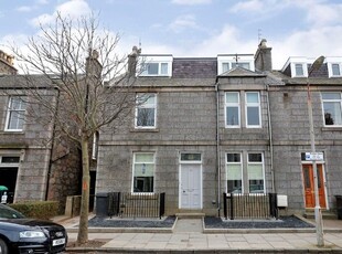 Flat to rent in Stanley Street, West End, Aberdeen AB10