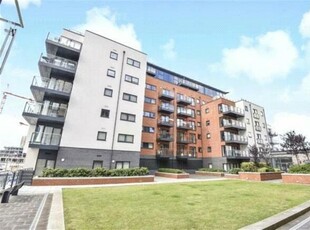 Flat to rent in The Blake Building, Ocean Way SO14
