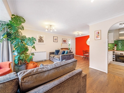 Linwood Close, Camberwell, London, SE5 2 bedroom flat/apartment