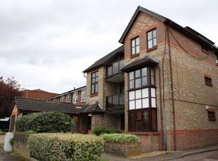 Penthouse to rent in Grange Road, Sutton SM2