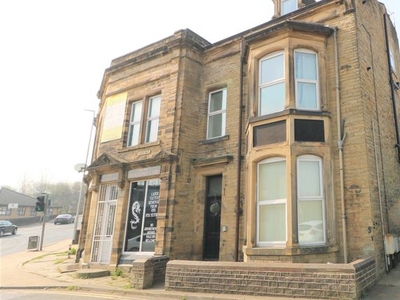 Property to rent in Cliffe Road, Brighouse HD6