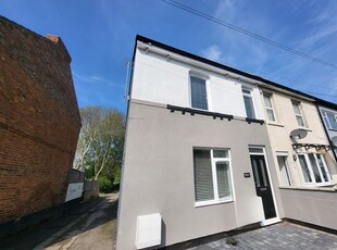 Property to rent in Florence Street, Swindon SN2