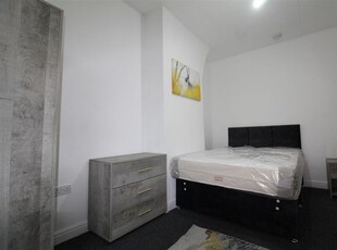 Room to rent in Thurston Street, Burnley BB11