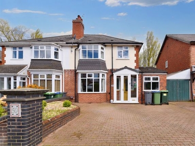 Semi-detached house for sale in Woodbourne Road, Smethwick B67