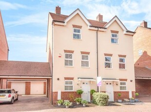 Semi-detached house to rent in Ellis Road, Broadbridge Heath, Horsham, West Sussex, 3 RH12