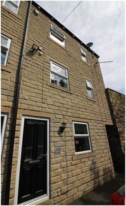 Semi-detached house to rent in Mount Zion Road, Moldgreen, Huddersfield HD5