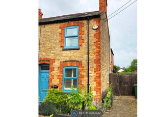 Semi-detached house to rent in West Street, Olney MK46