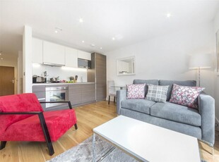 Studio apartment for rent in Aldenham House, 78 Grove Park, London, NW9
