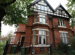 Studio flat for rent in Forest Road West, Nottingham, NG7