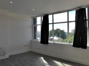 Studio to rent in York Place, York Avenue, Hove BN3