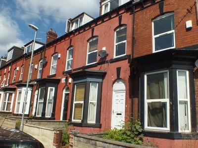 Terraced house to rent in Ashville View, Leeds, West Yorkshire LS6