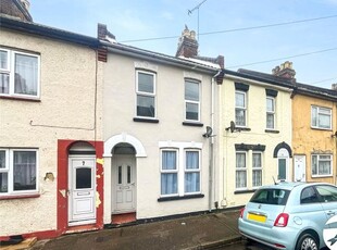 Terraced house to rent in Glencoe Road, Chatham, Kent ME4
