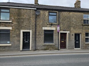 Terraced house to rent in Hallsteads, Buxton SK17