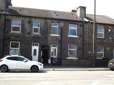 Terraced house to rent in New Hey Road, Huddersfield HD3