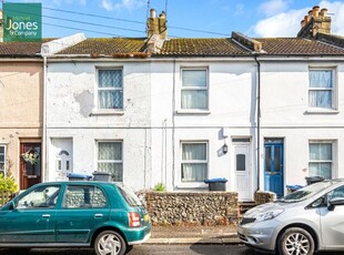 Terraced house to rent in Orme Road, Worthing BN11