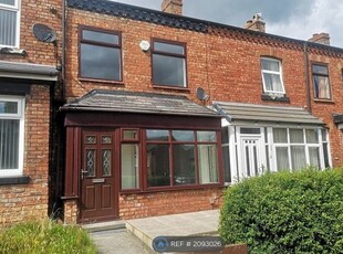 Terraced house to rent in Ormskirk Road, Wigan WN5