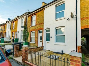 Terraced house to rent in Pope Street, Maidstone, Kent ME16
